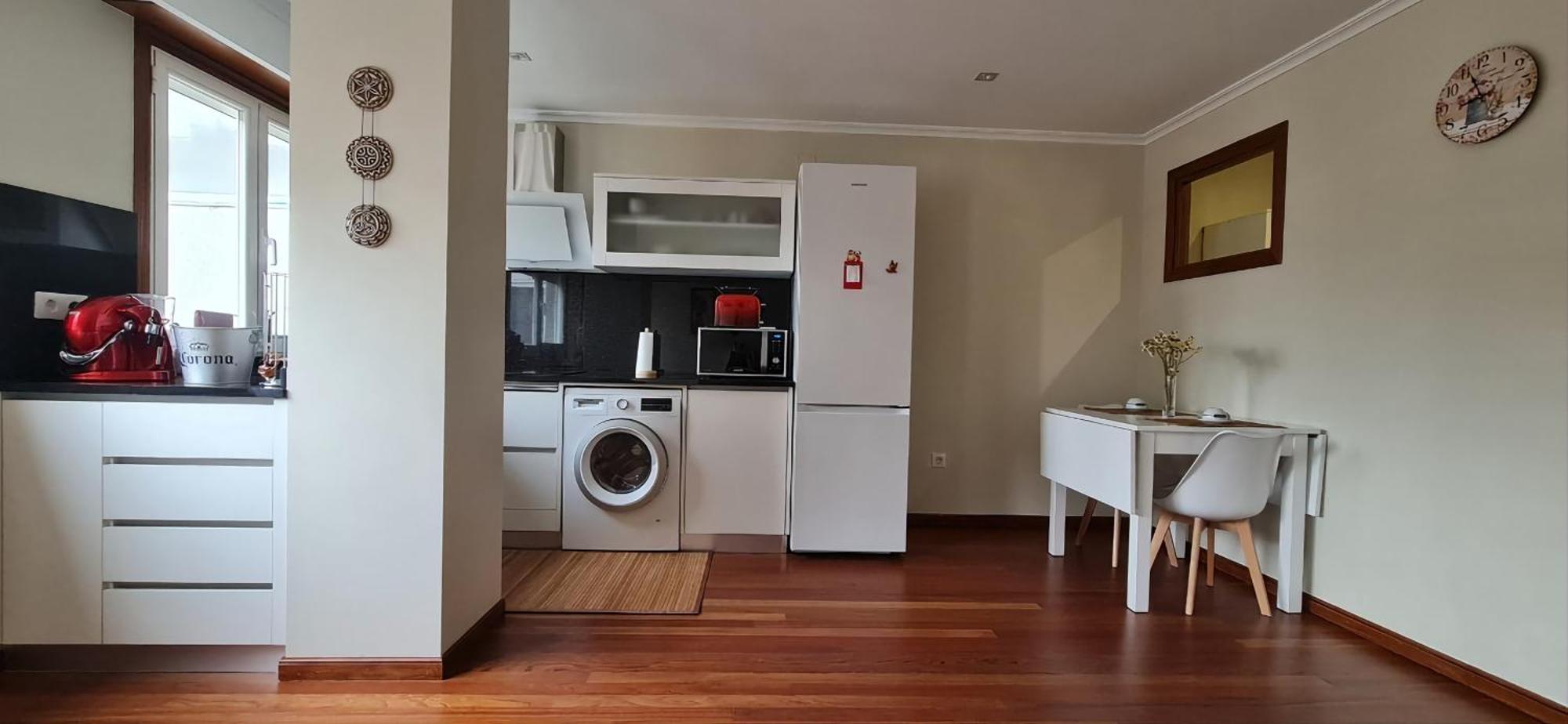 Estudio Centrico Con Terraza Xinzo de Limia Zewnętrze zdjęcie